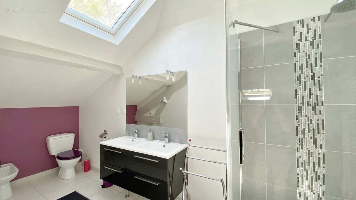 Maison à SAINT-JULIEN-EN-BORN