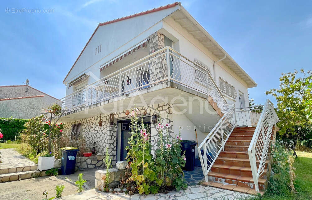 Maison à MESCHERS-SUR-GIRONDE