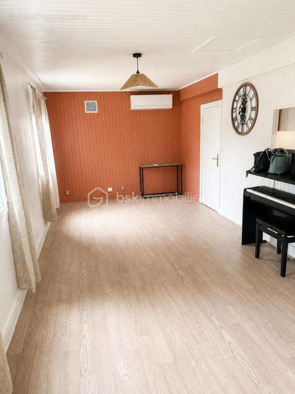 Chalet de 55 m² situé dans un domaine à Egriselles le Bocage - photo 3