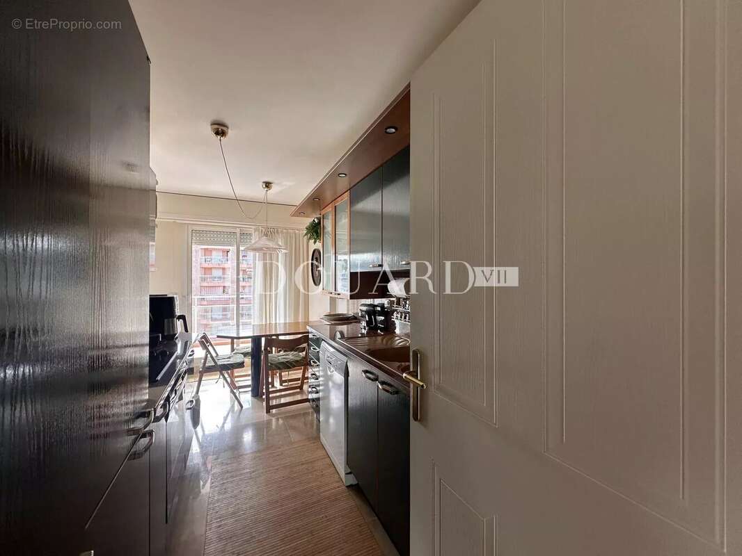 Appartement à ROQUEBRUNE-CAP-MARTIN