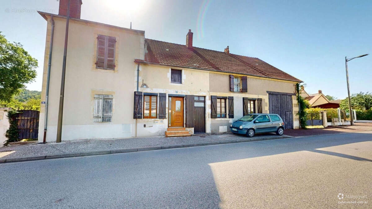 Maison à POUGUES-LES-EAUX