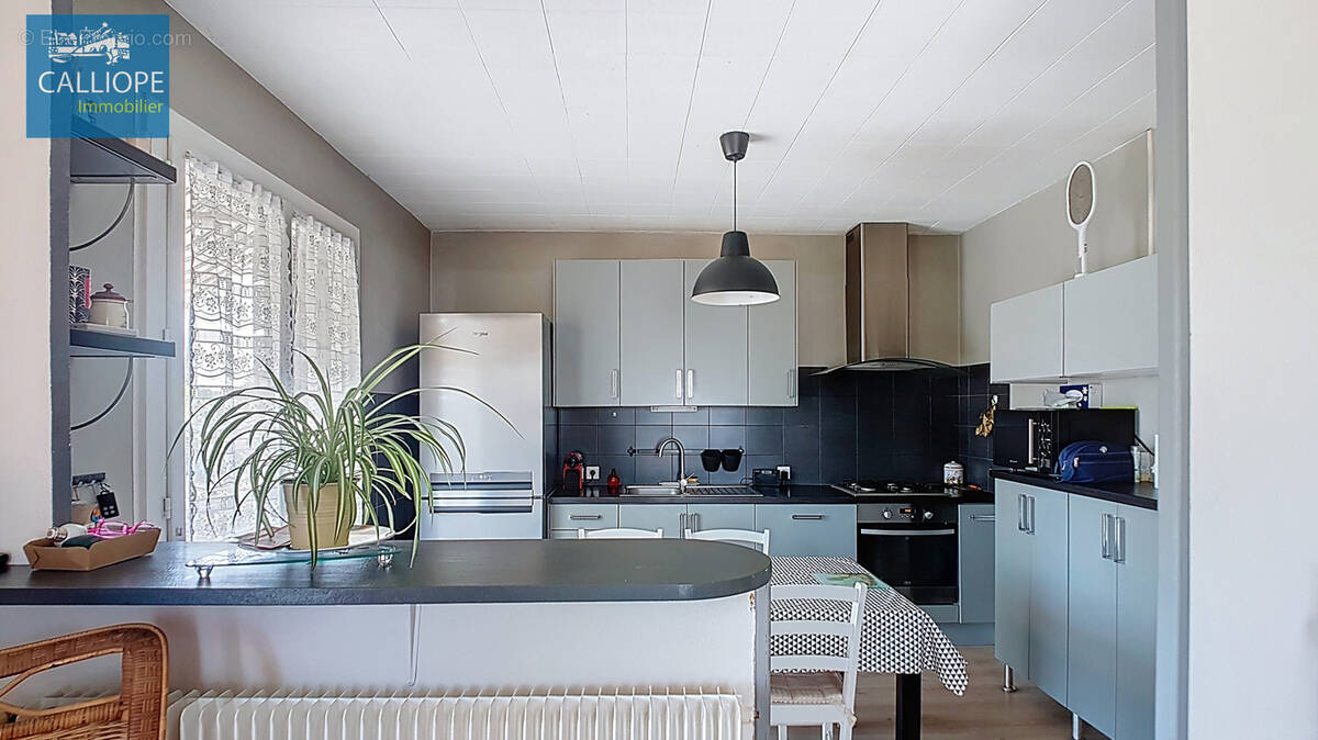 Maison à PAREMPUYRE