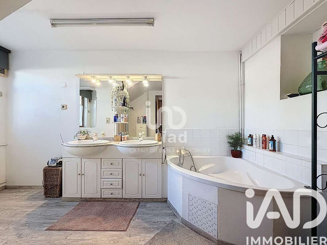 Photo 9 - Maison à CHASSIEU