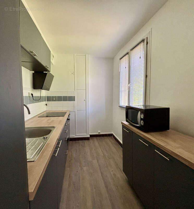 Appartement à SARTROUVILLE