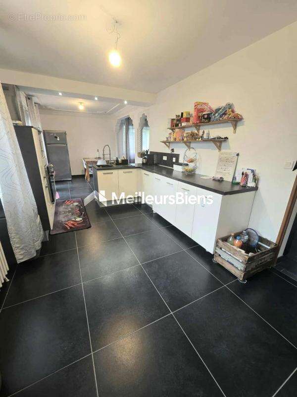 Maison à CHARLEVILLE-MEZIERES