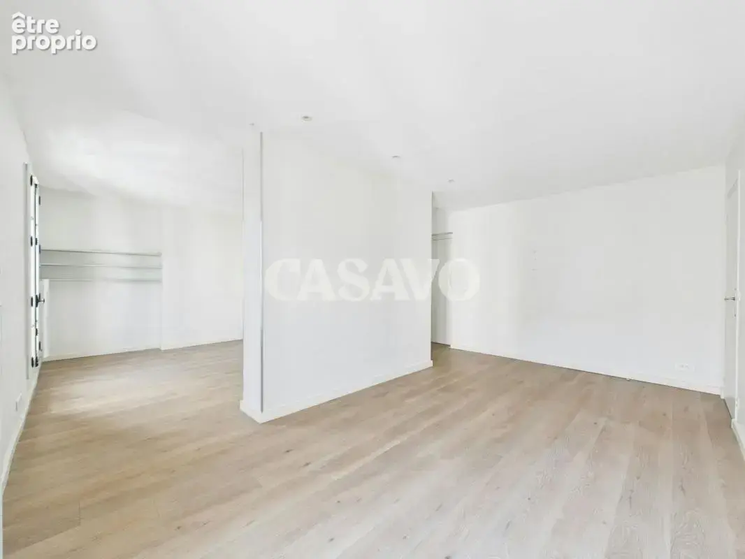 Vente Appartement 4 pièces de 79m² - 75011 Paris - photo 2