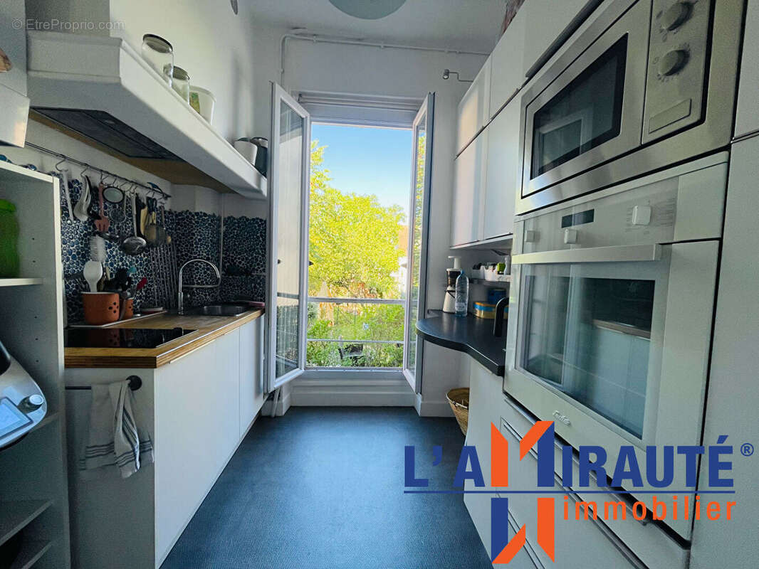 Appartement à SARTROUVILLE