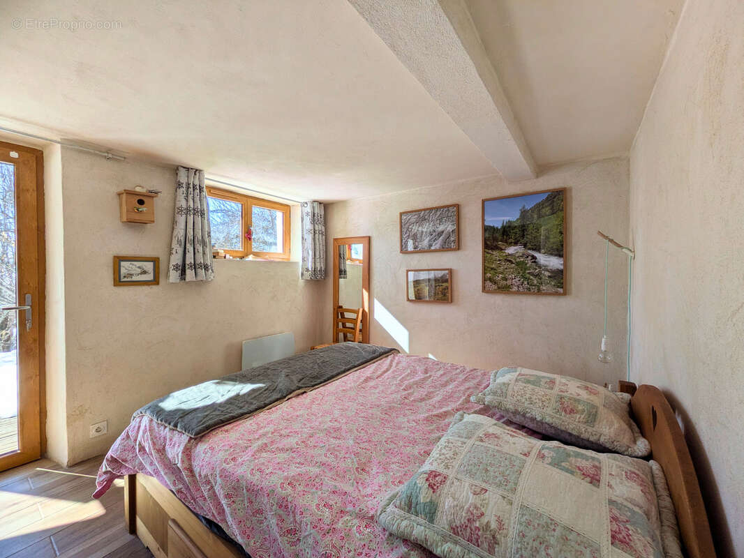 Maison à SAINT-MICHEL-DE-CHAILLOL