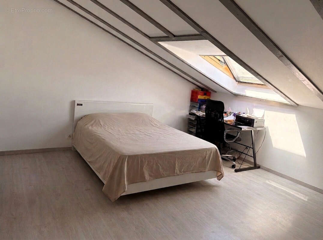 Appartement à MEYSSE