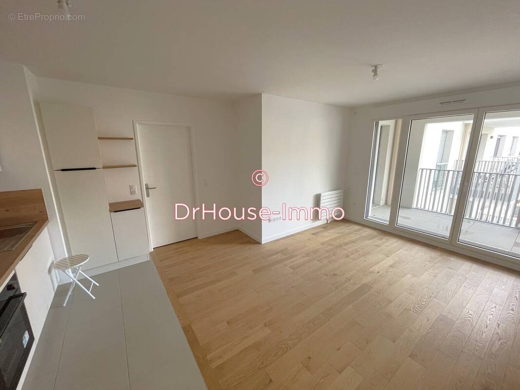 Appartement 45 m² à Issy-Les-Moulineaux  - photo 2