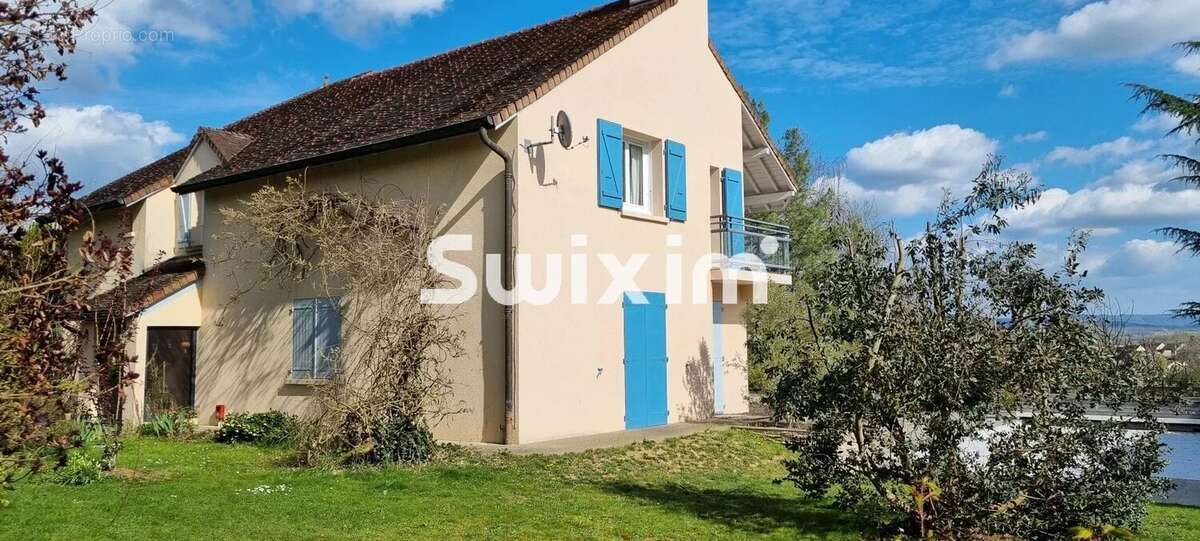 Maison à LONS-LE-SAUNIER