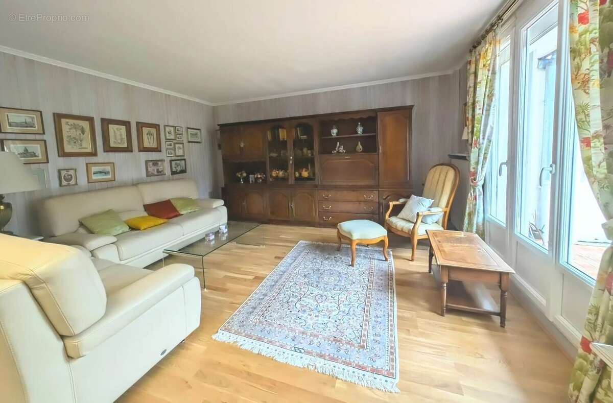 Maison à COIGNIERES