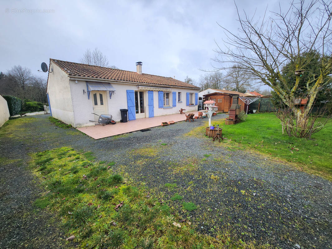 Maison à LA REORTHE