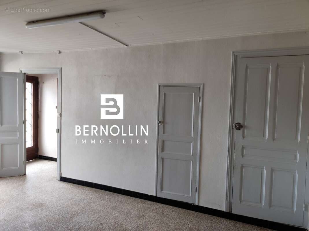 Maison à VILLEREVERSURE