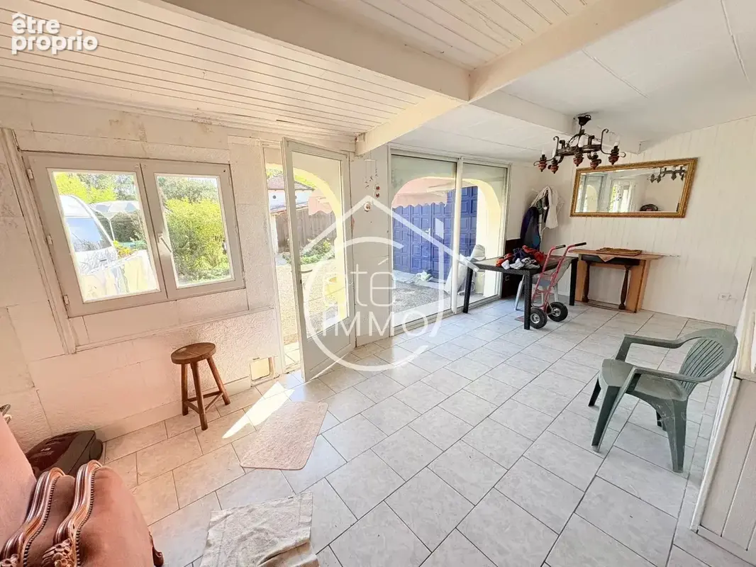 PRIGONRIEUX : Maison 14 pièces de 253m² avec jardin - photo 14