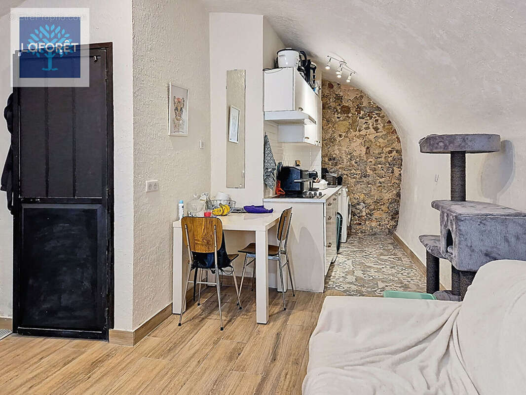 Appartement à VALLAURIS