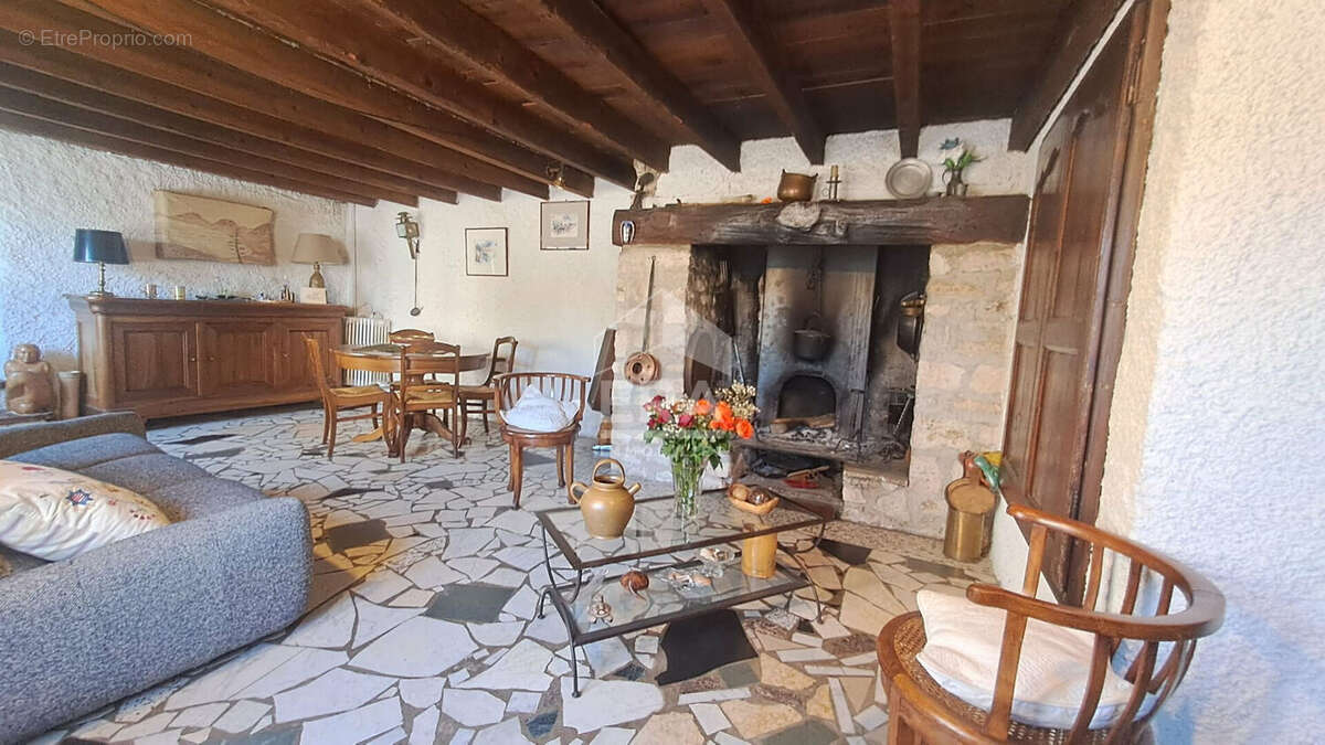 Maison à PUYGOUZON
