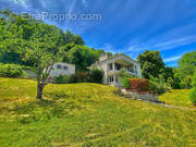 Maison à SAINT-JEAN-LES-DEUX-JUMEAUX