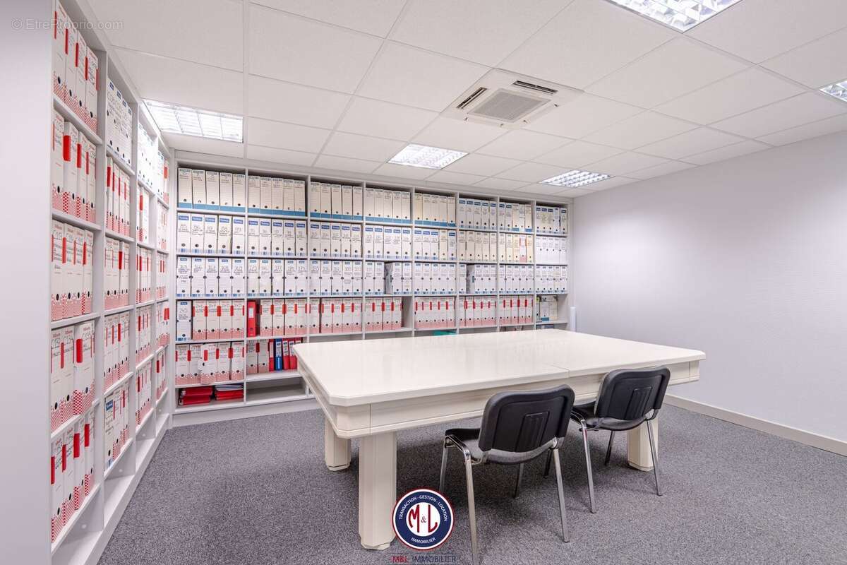 Commerce à SCY-CHAZELLES