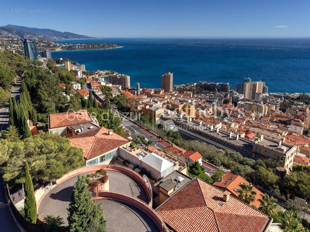 Appartement à BEAUSOLEIL