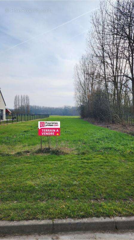 Terrain à SAINT-PAUL-AUX-BOIS