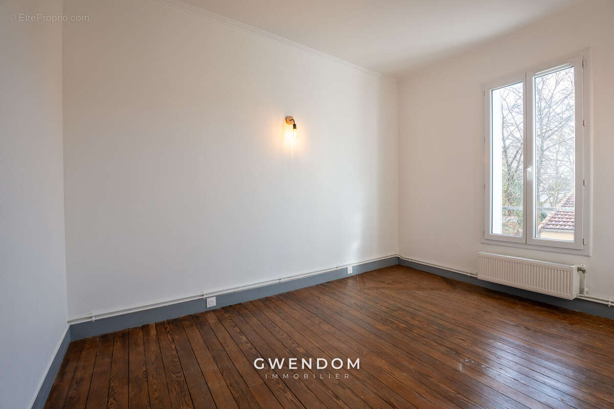 Appartement à ROSNY-SOUS-BOIS