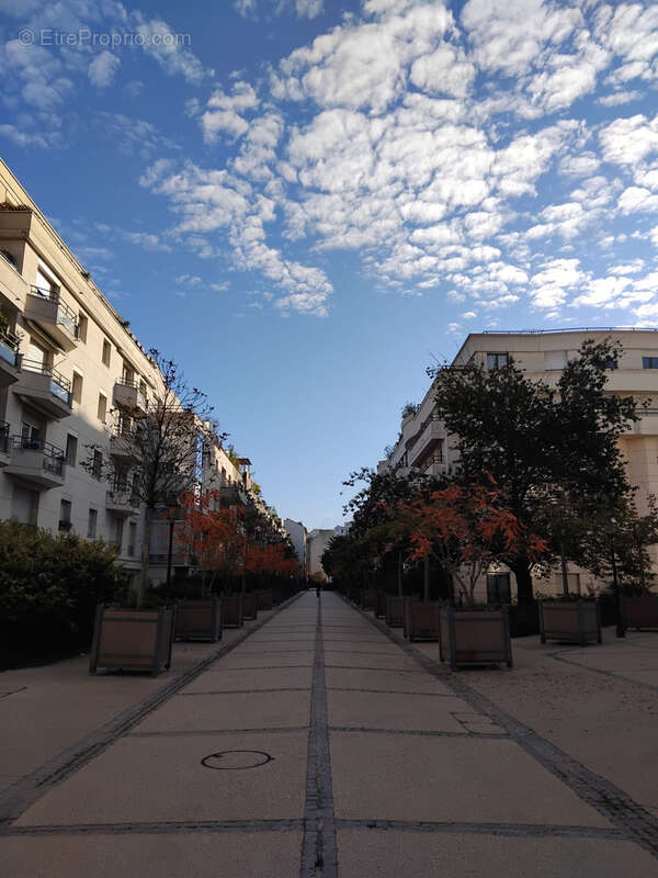 Appartement à COURBEVOIE