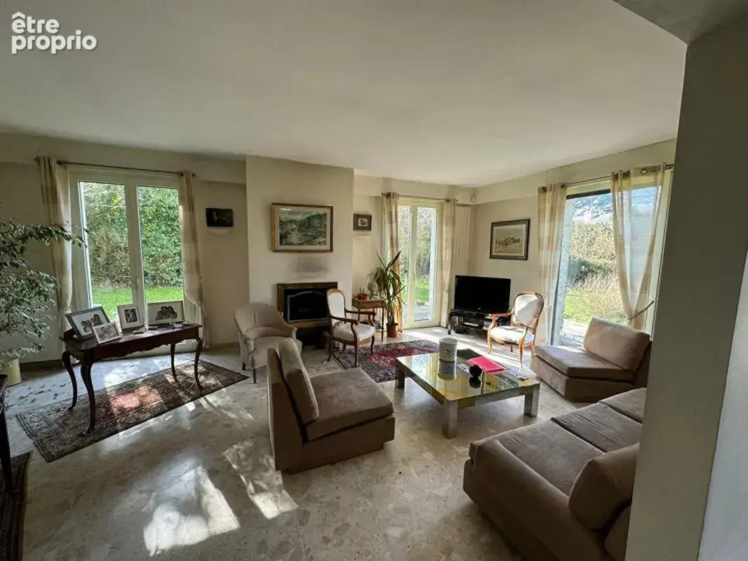 Guerande dans un village proche la baule maison de plain pied  de 150 m2  sur une parcelle de 1100m2 - photo 2