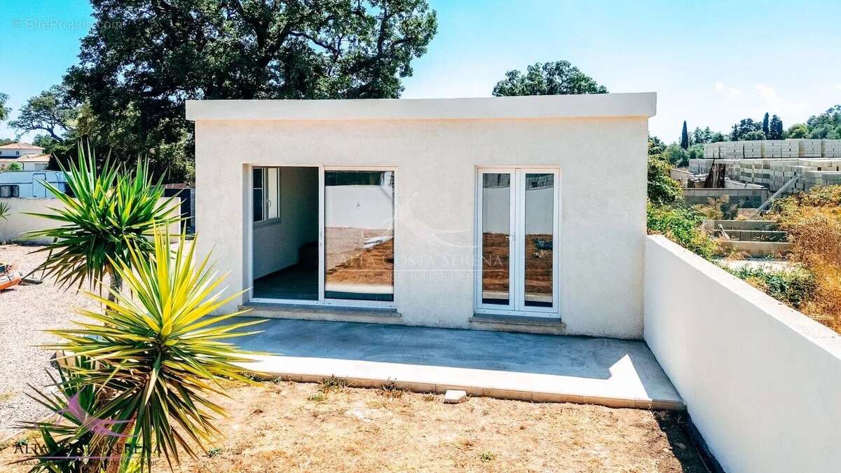 Ensemble immobilier de deux maison t4 et t3 - photo 5