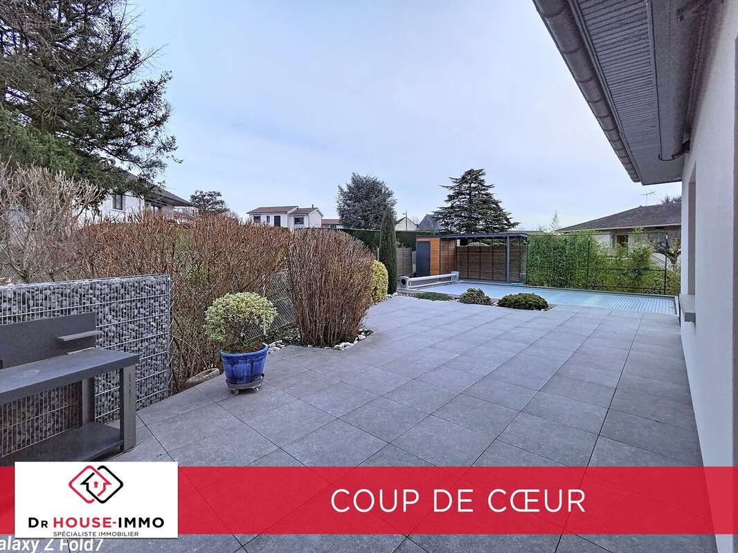 Maison à LA TOUR-DE-SALVAGNY