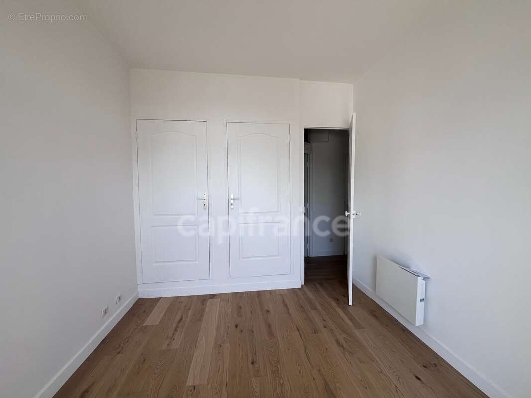 Appartement de caractère avec vue  – Place Verdun à Tarbes - photo 5