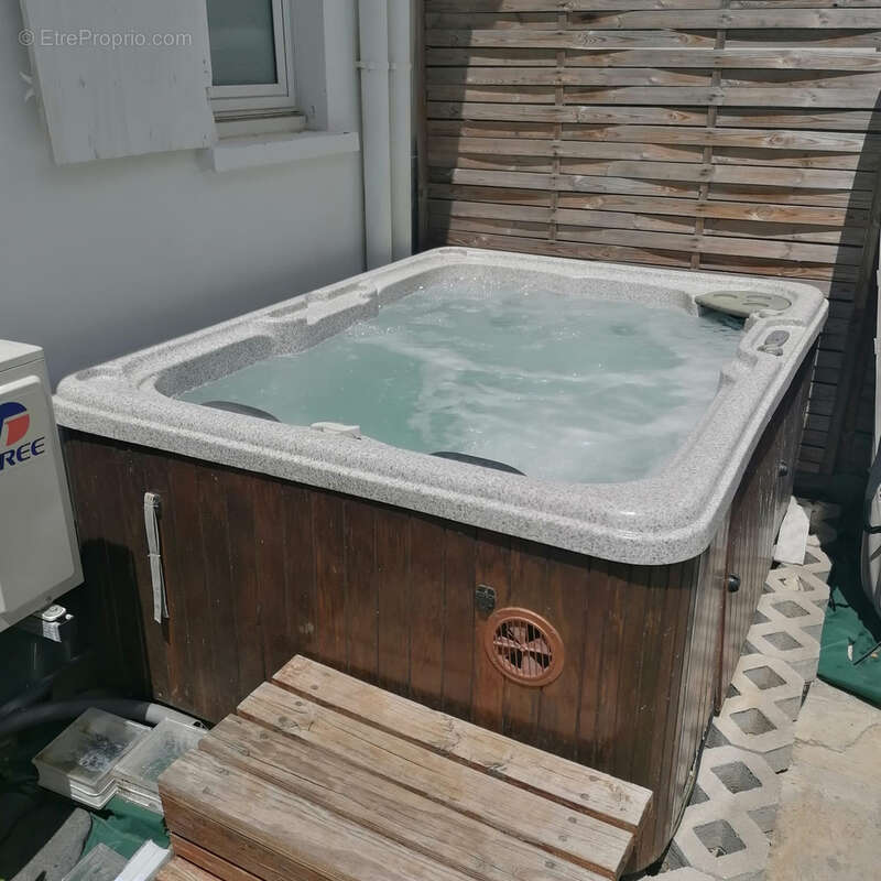 Maison à CAPESTERRE-BELLE-EAU