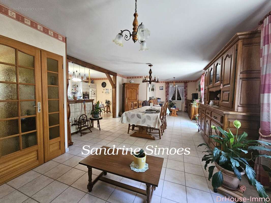 Maison à MONTMORILLON