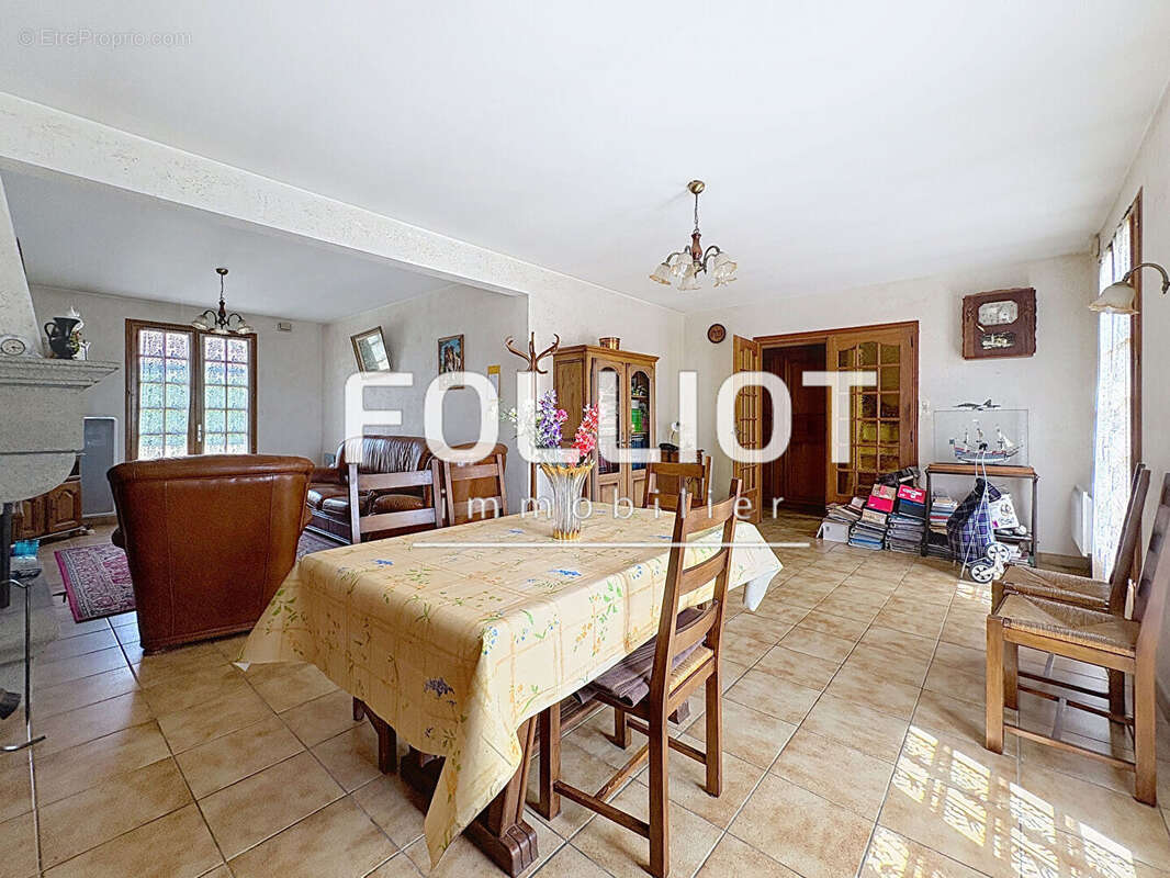 Maison à SAINT-AMAND