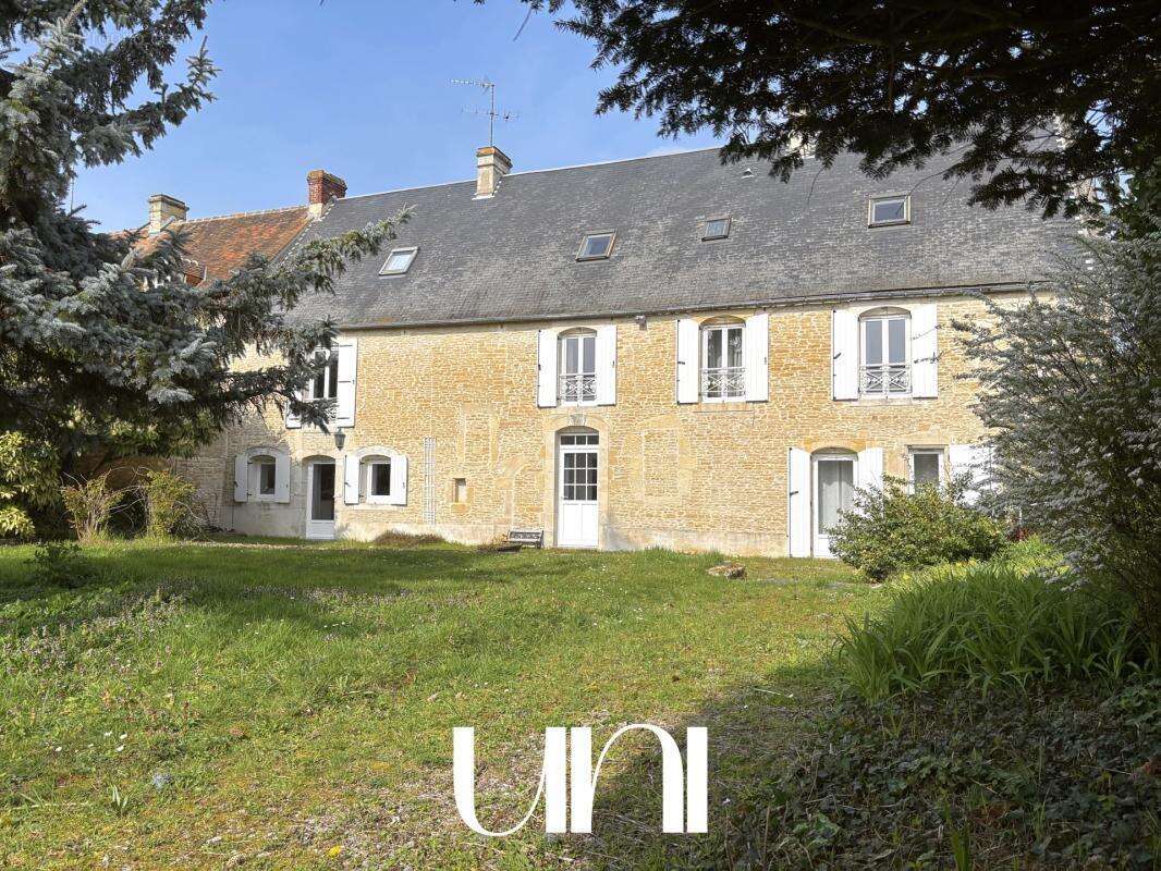 Maison à MEZIDON-CANON