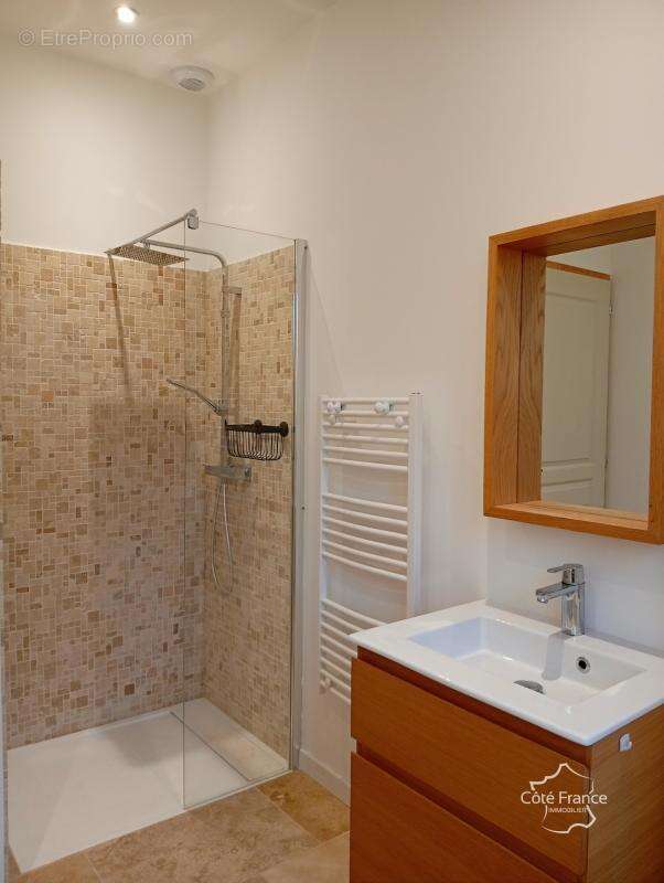 Maison à SAINT-DENIS-LES-MARTEL