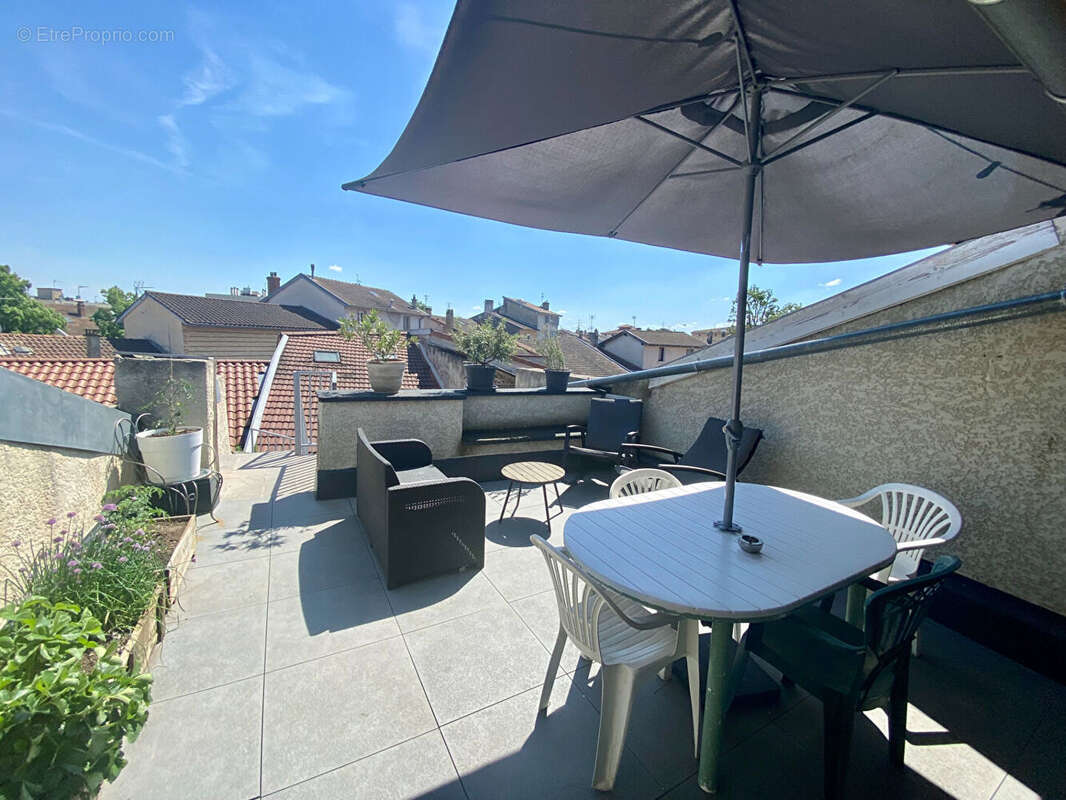 Appartement à MONTLUEL