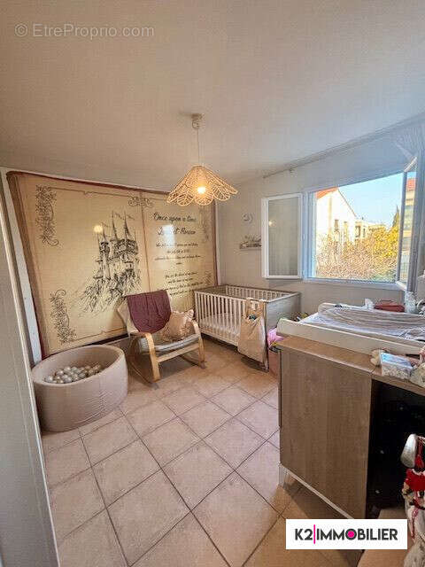 Maison à MONTELIMAR