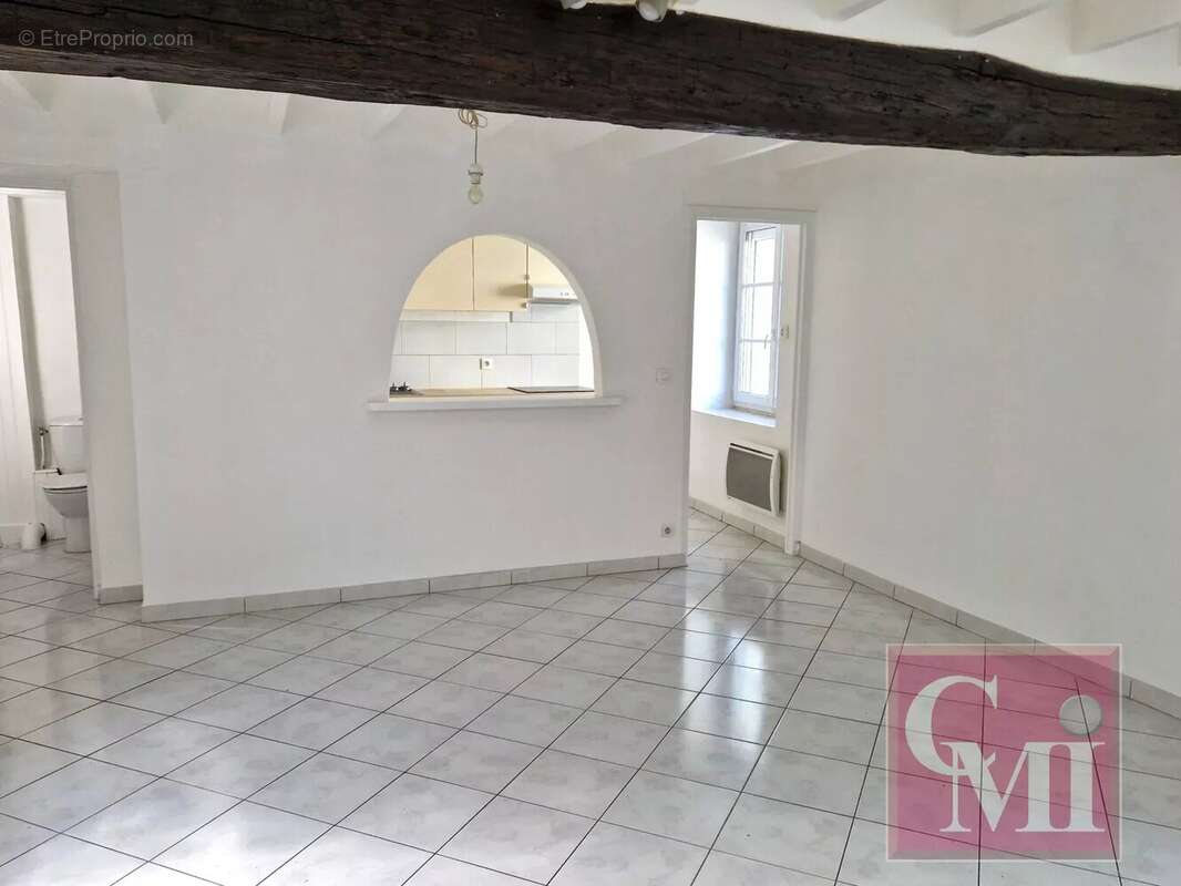 Maison à SAINT-CHERON