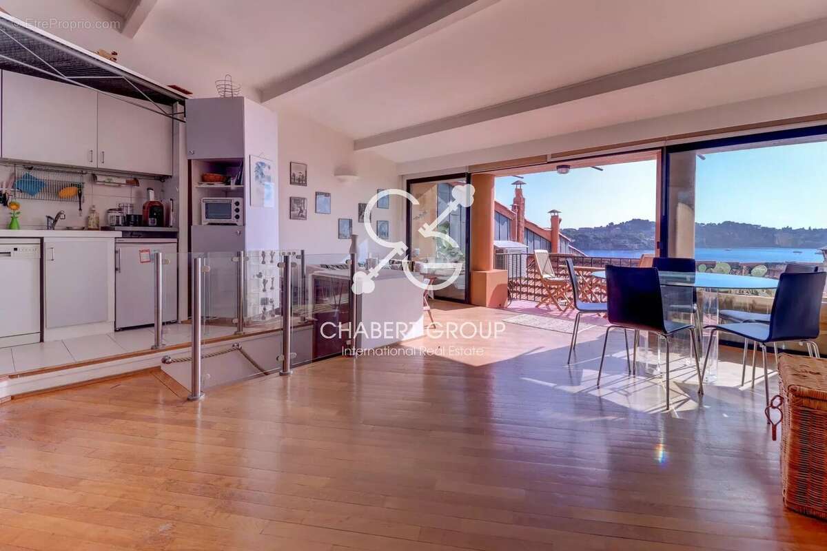 Appartement à VILLEFRANCHE-SUR-MER