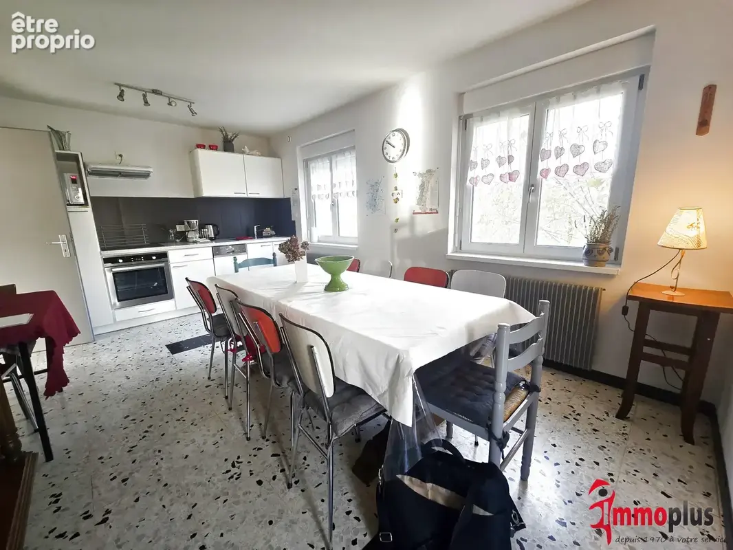 Bouxwiller, belle maison familiale rénovée 7 pièces, 136 m2, 8 ares - confort, espace et tranquillité - photo 3