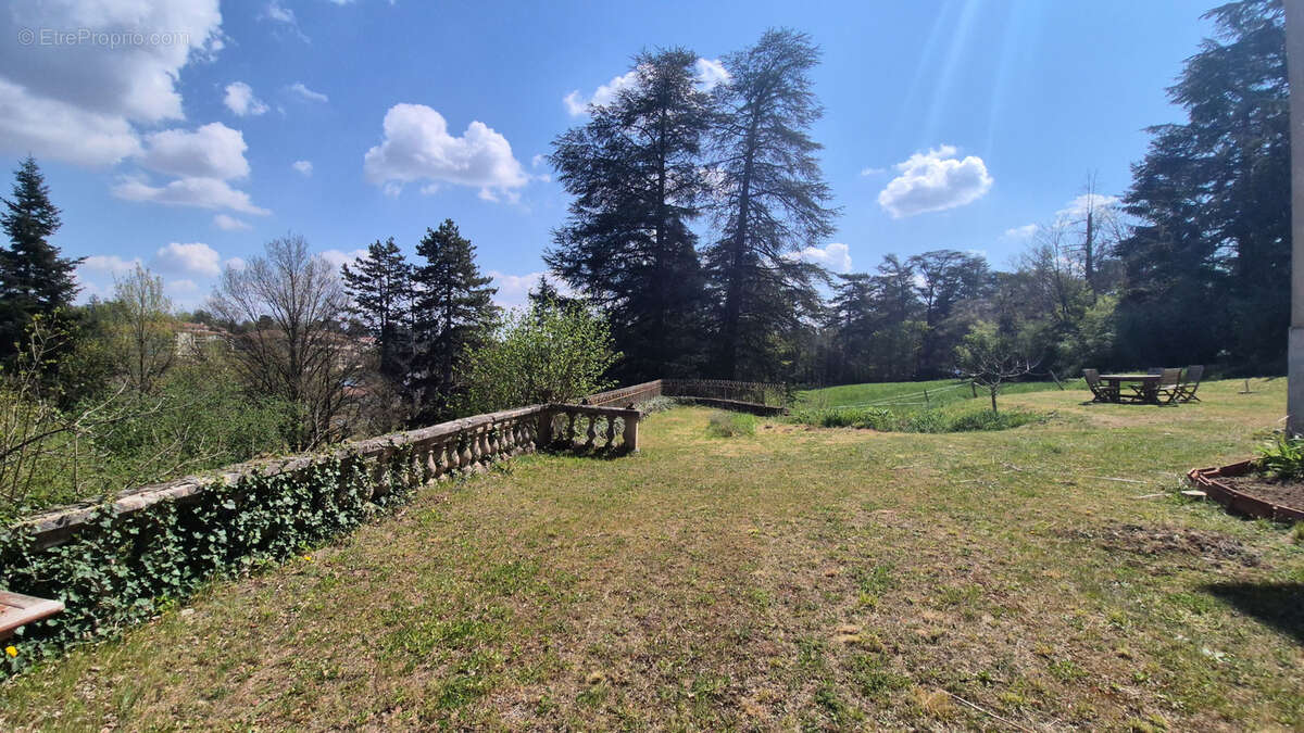 Maison à CHARBONNIERES-LES-BAINS