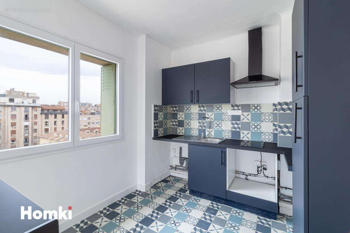 Appartement à MARSEILLE-4E