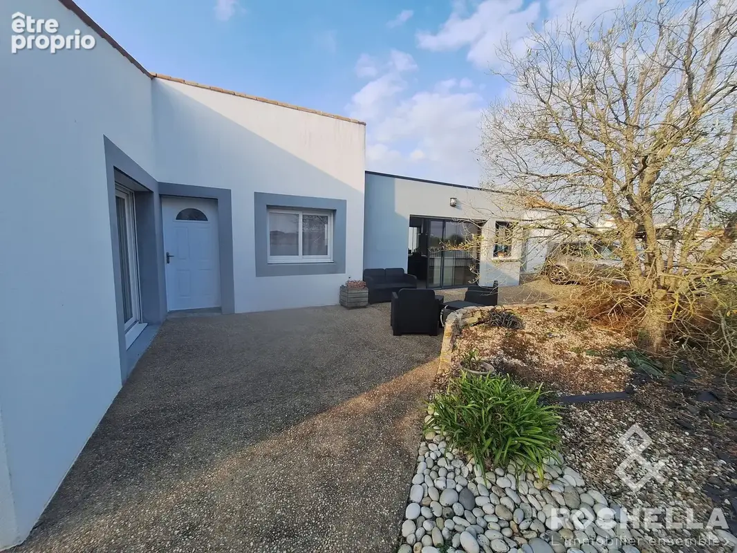 Maison 150 m² à La Jarne  - photo 3