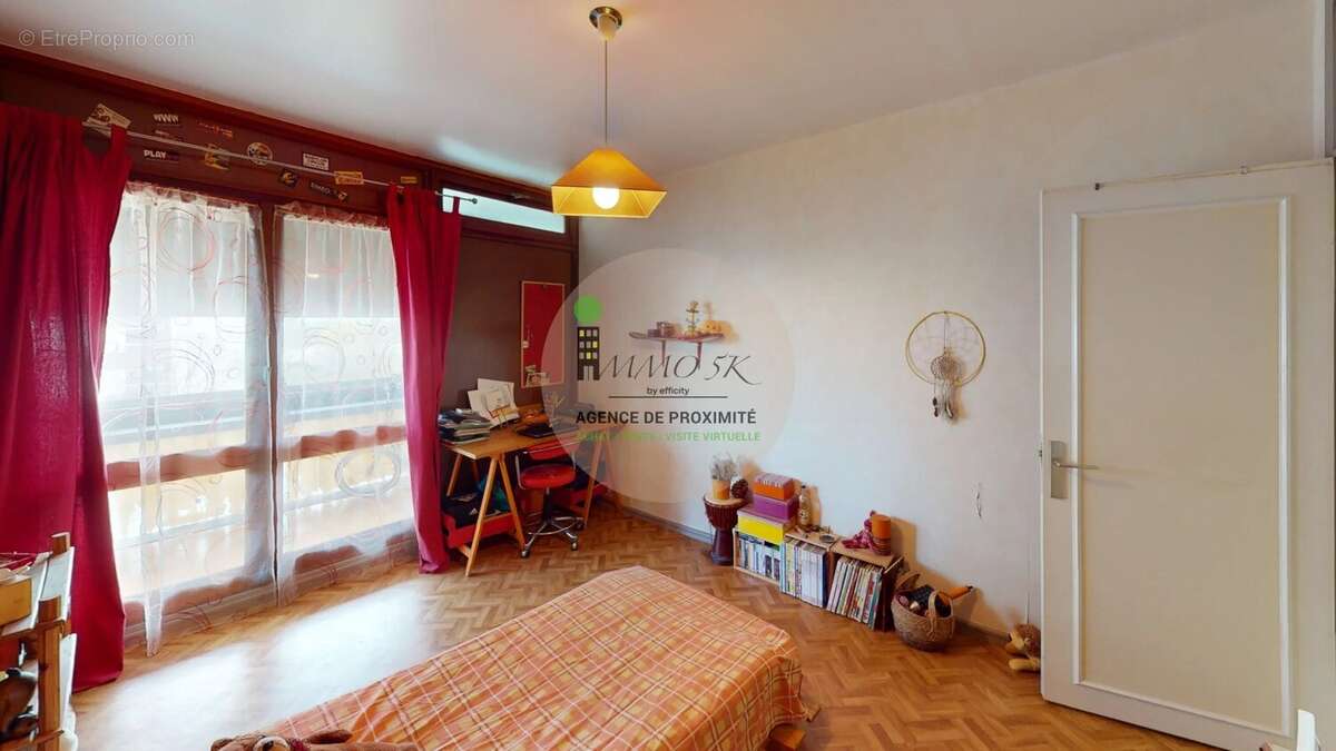 Appartement à RILLIEUX-LA-PAPE