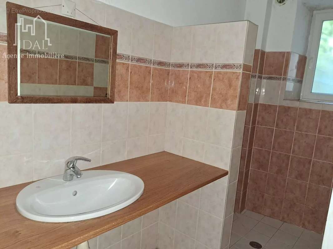 Maison à SAINT-PIERRE-DE-NOGARET