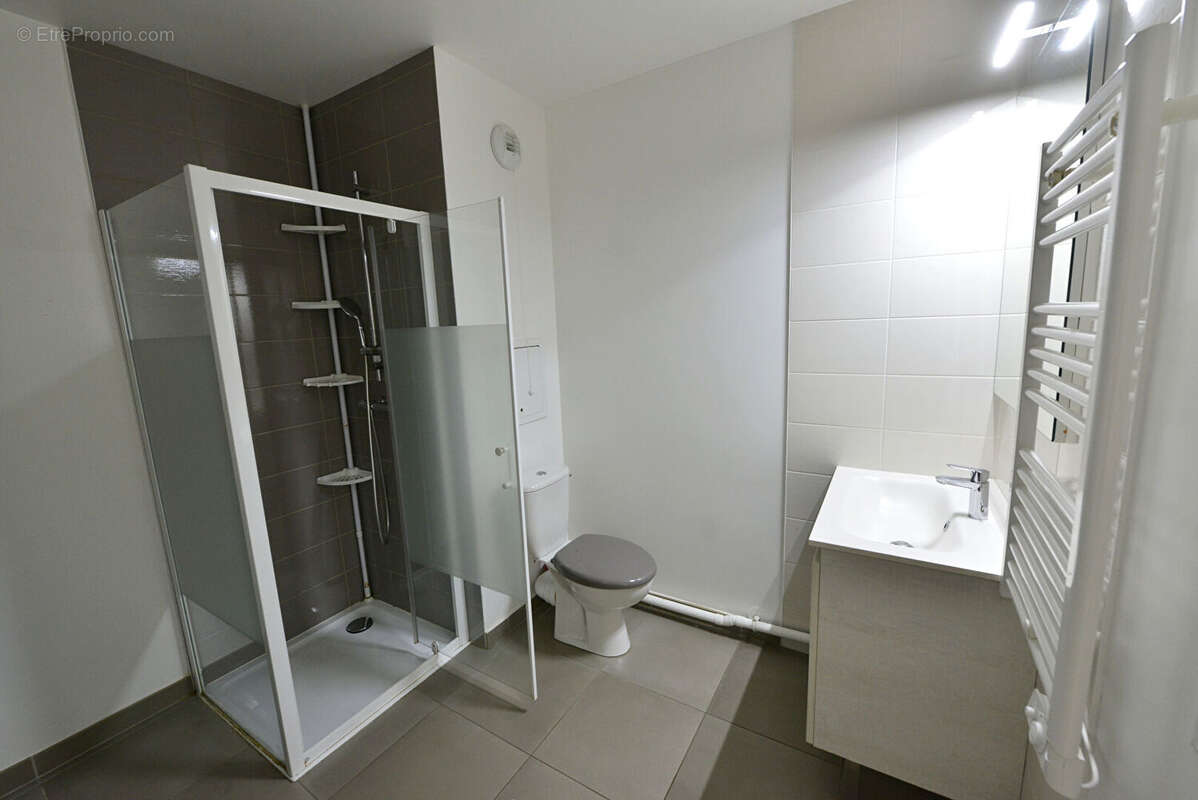 Appartement de 2019 + balcons + parking securise - photo 8