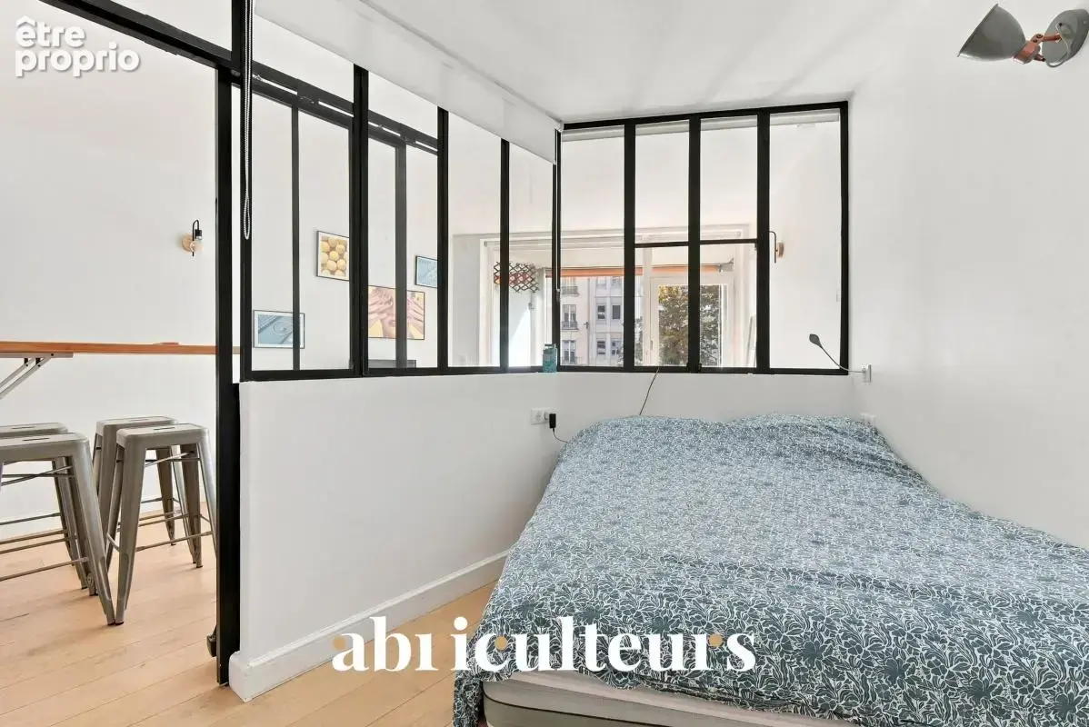 Paris 15e – Studio avec coin nuit et balcon-loggia proche de la tour Eiffel - photo 6