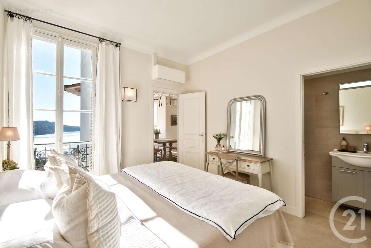 Appartement à VILLEFRANCHE-SUR-MER