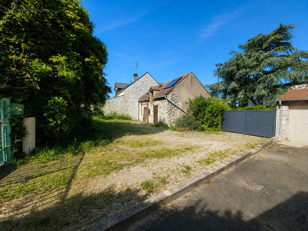 Maison à DRY